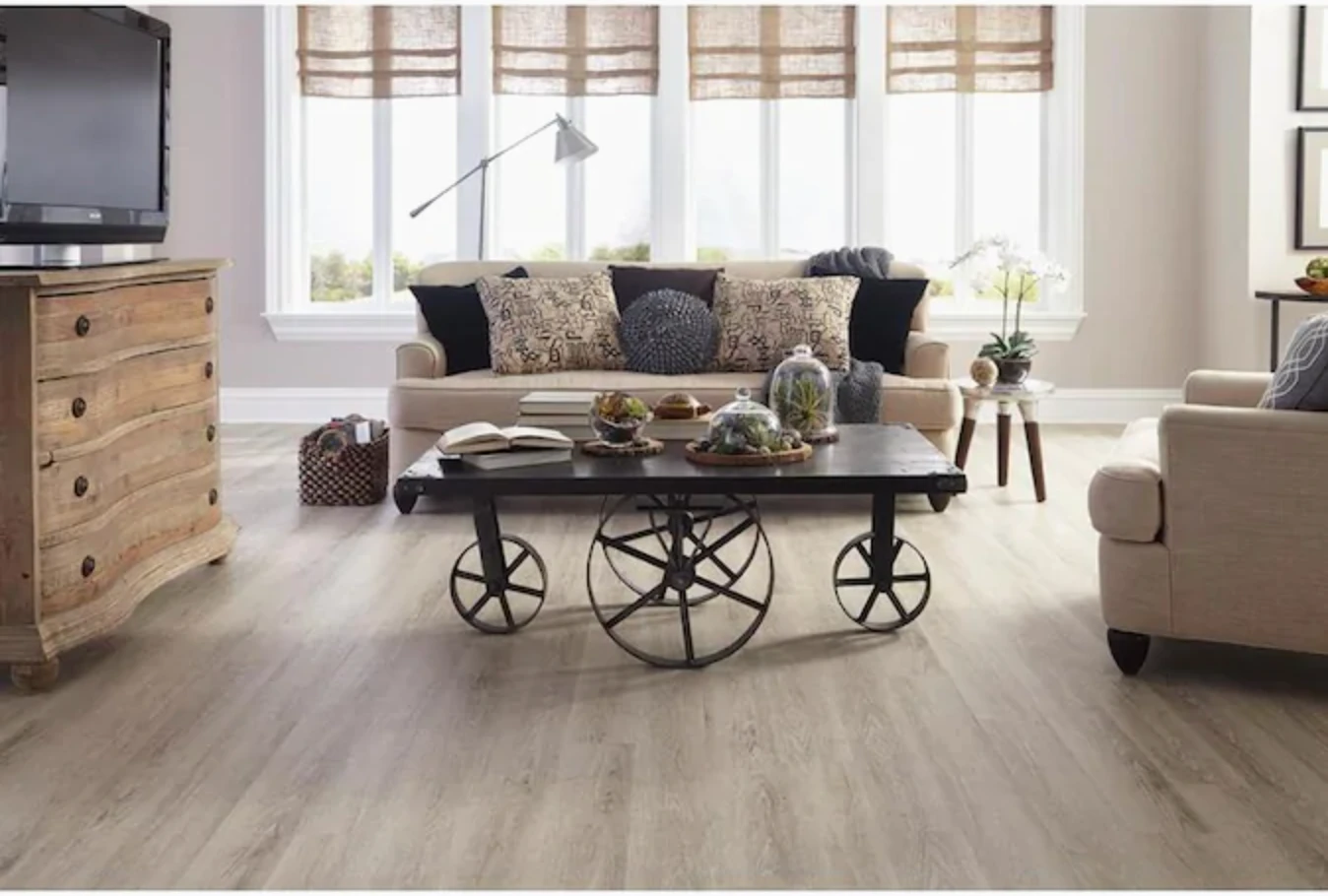 STAINMASTER 10-Piece 5.74-in X 47.74-in Washed Oak- Cottage Luxury Locking Vinyl Plank Flooring - (19.03 Sq Ft Case) 2 STAINMASTER 10-Piece 5.74-in X 47.74-in Washed Oak- Cottage Luxury Locking Vinyl Plank Flooring - (19.03 Sq Ft Case) - Image 2