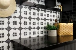 Enchante 8-in X 8-in Decorative Field Tile In Moderno (11.61 SqFt/Ctn) -Flooring Store ccf4fa8c 1fc0 46bb afba 2fda8454a0de 2.56dfe416878bb04a45149a45e4392040 1800x1800